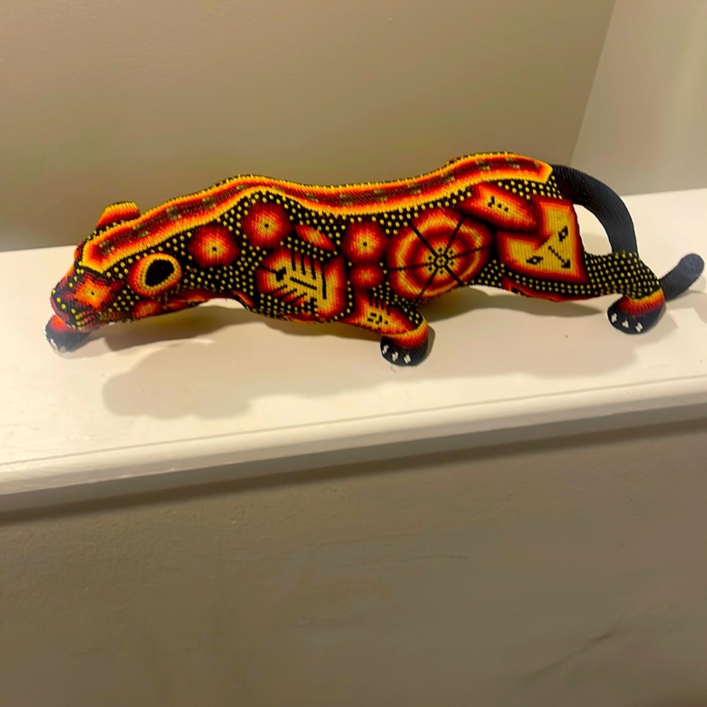 Beautiful beaded jaguar from Cabo! Worth $600-700!